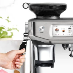 Sage Barista Touch Impress Black Truffle Met €49 Gratis Koffie En Barista Pack T.w.v. €169 -Koffie Korting Winkel Sage Barista Touch Impress puck systeem a7c237f2 b8f7 4dbe 99ff 64025ed45366